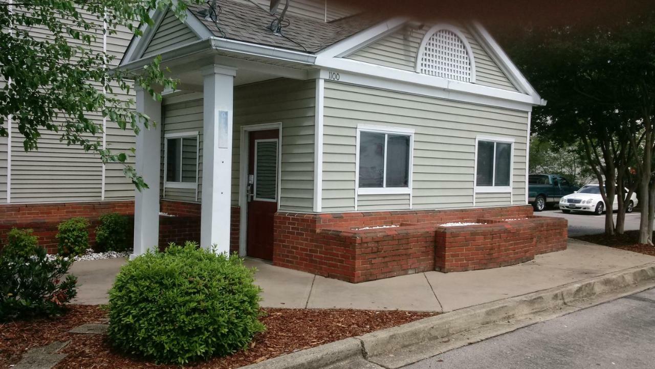 Intown Suites Extended Stay Birmingham Al - Huffman Road Exterior photo